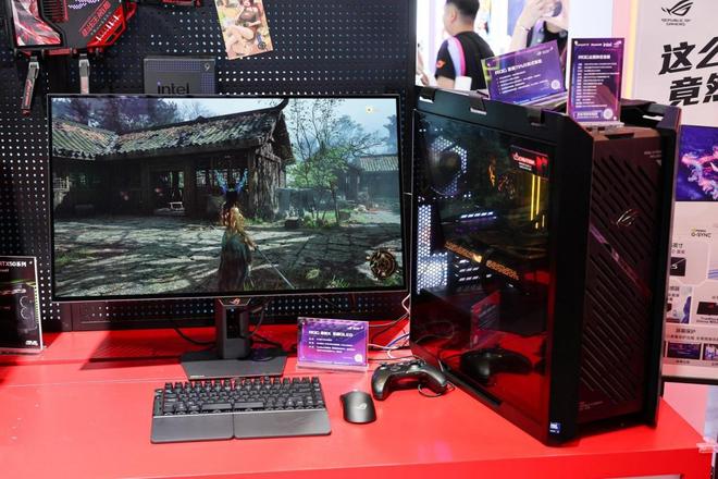 来版电竞显示器与双模新品BW2025首秀！开元棋牌试玩ROG 绝神 RO姬x初音未(图1)