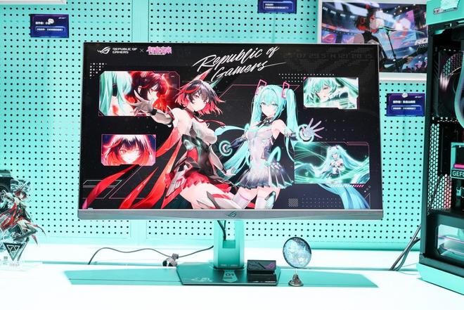 来版电竞显示器与双模新品BW2025首秀！开元棋牌试玩ROG 绝神 RO姬x初音未(图5)